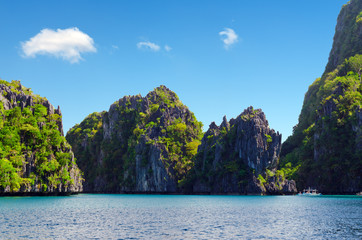 Tropical sea © efired