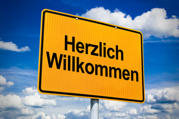 Ortsschild mit Herzlich Willkommen