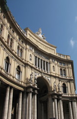 Fototapeta na wymiar Galleria Vittorio Emanuele facade in Naples