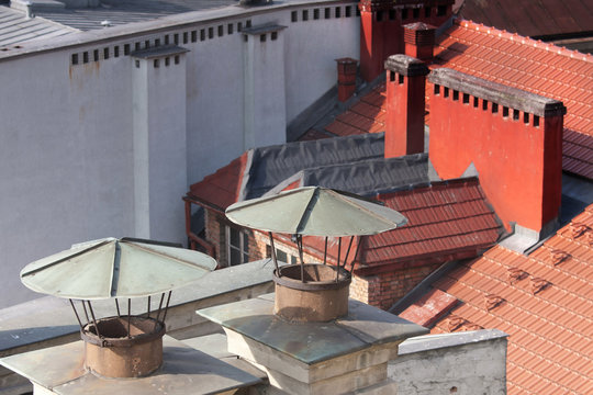Fototapeta dach kamienicy, kominy, fragment architektury