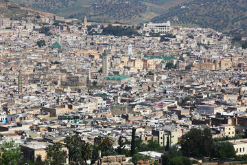 Fototapeta na wymiar Fez medina z Kairaouine Meczet