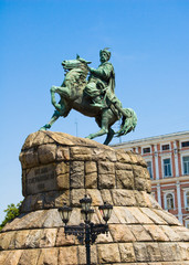 памятник богдану хмельницкому