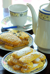 biscotti savoiardi con tè