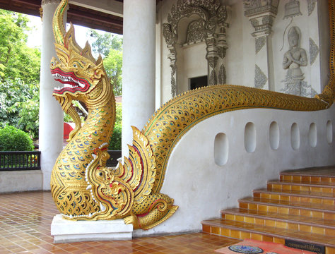 Dragon guardian at Buddhist temple, Chiangmai, Thailand