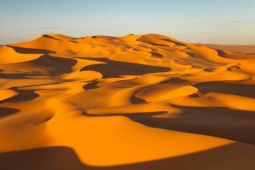 Fototapeta na wymiar Sand Dunes - Murzuq Desert, Sahara, Libya