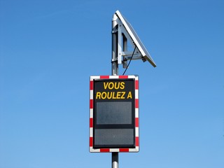 Radar p&eacute;dagogique avec panneau solaire