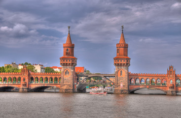 Fototapeta na wymiar Oberbaumbrücke