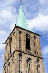 Fototapeta na wymiar Kościół parafialny św Piotra i Pawła w Bochum (Ruhr)