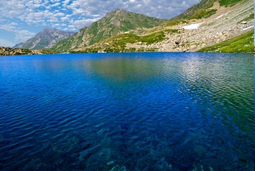 blue mountain lake