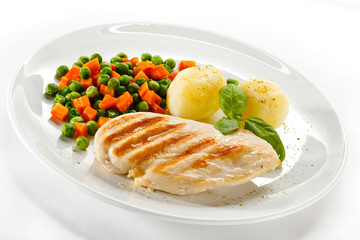 Grilled chicken breast and vegetables