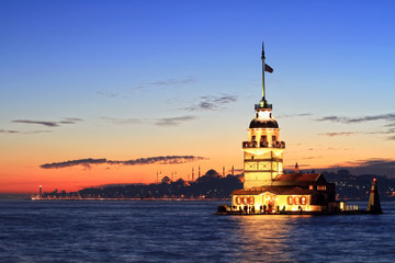Istanbul Maiden Tower von Osten © Faraways
