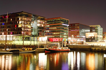 Fototapeta premium Hamburg Hafencity Nachtaufnahme