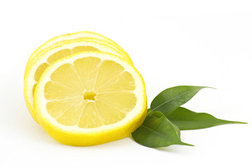 slices of lemon