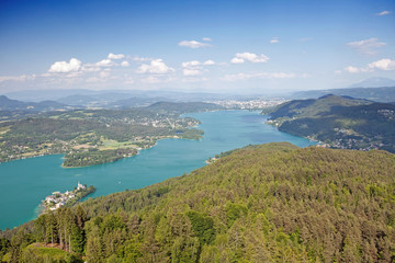Fototapeta na wymiar Woerthersee Lake in Austria