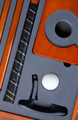 Portable golf set