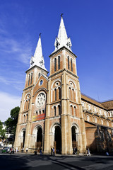 Fototapeta na wymiar Saigon duży kościół