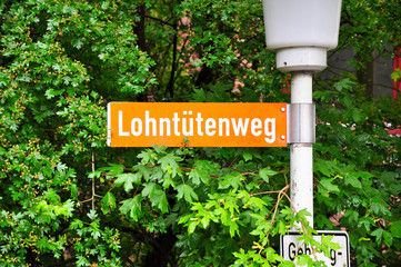Lohntütenweg Straßenschild