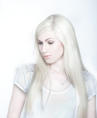 Naklejka premium woman with innocence expression