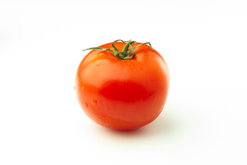томат