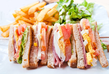 Sandwich with chicken