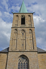 Fototapeta na wymiar Kościół parafialny św Piotra i Pawła w Bochum (Ruhr)