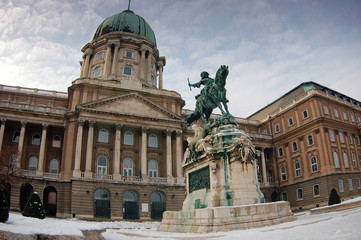 Fototapeta na wymiar Courtyard of royal castle in Budapest.
