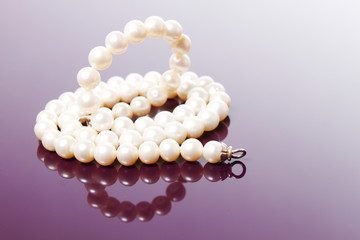 Old pearl necklace #1