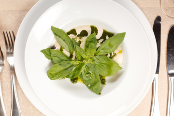 salad with basil