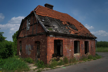 Fototapeta na wymiar Ruiny domku