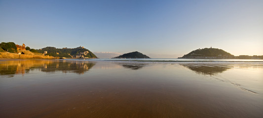 Concha beach and cantabrian sea, in the city of Donostia