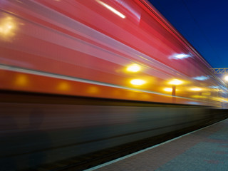 Fototapeta na wymiar red prędkości pociąg blur