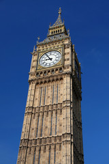 Fototapeta na wymiar Big Ben z zegarem w Londynie, Wielka Brytania