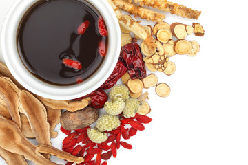 Chinese traditional herbs and medicine © Lily