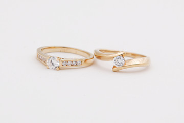 alliances en or et diamants