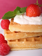 gaufre, chantilly et fraise