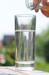 Wasser eingießen
