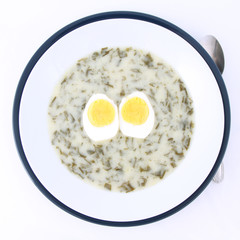 Sorrel soup with an egg