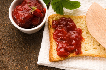 Wild strawberry jam with toast