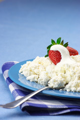 Cottage cheese with strawberries