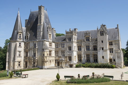 chateau de Fontaine Henry