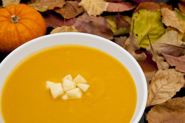 Butternut Squash, Apple and Ginger Soup WIth Pumpkin