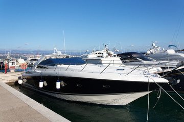 Fototapeta premium Hi speed boat in marina