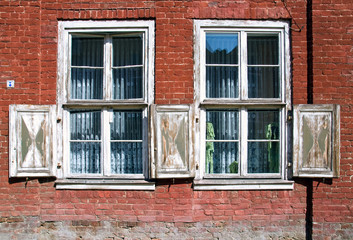 Fototapeta na wymiar Two old outworn windows