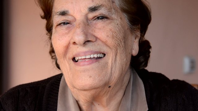 donna anziana