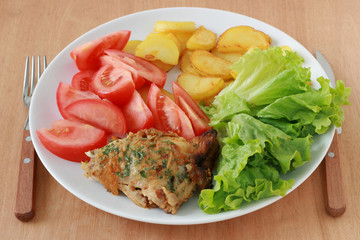 fried chicken with potato and salad