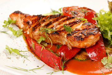 salmon steak with vegetables