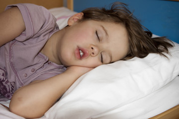 Obraz na płótnie Canvas Dziewczyna spania