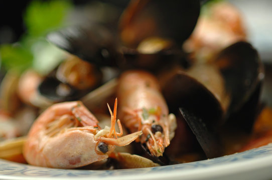Seafood soup - Zuppa di frutti di mare