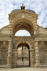 Porte du Baptist&egrave;re - Chateau de fontainebleau - France