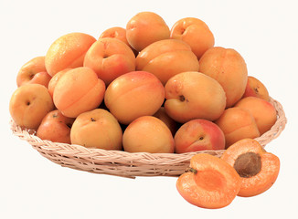 Albicocche nel cestino
